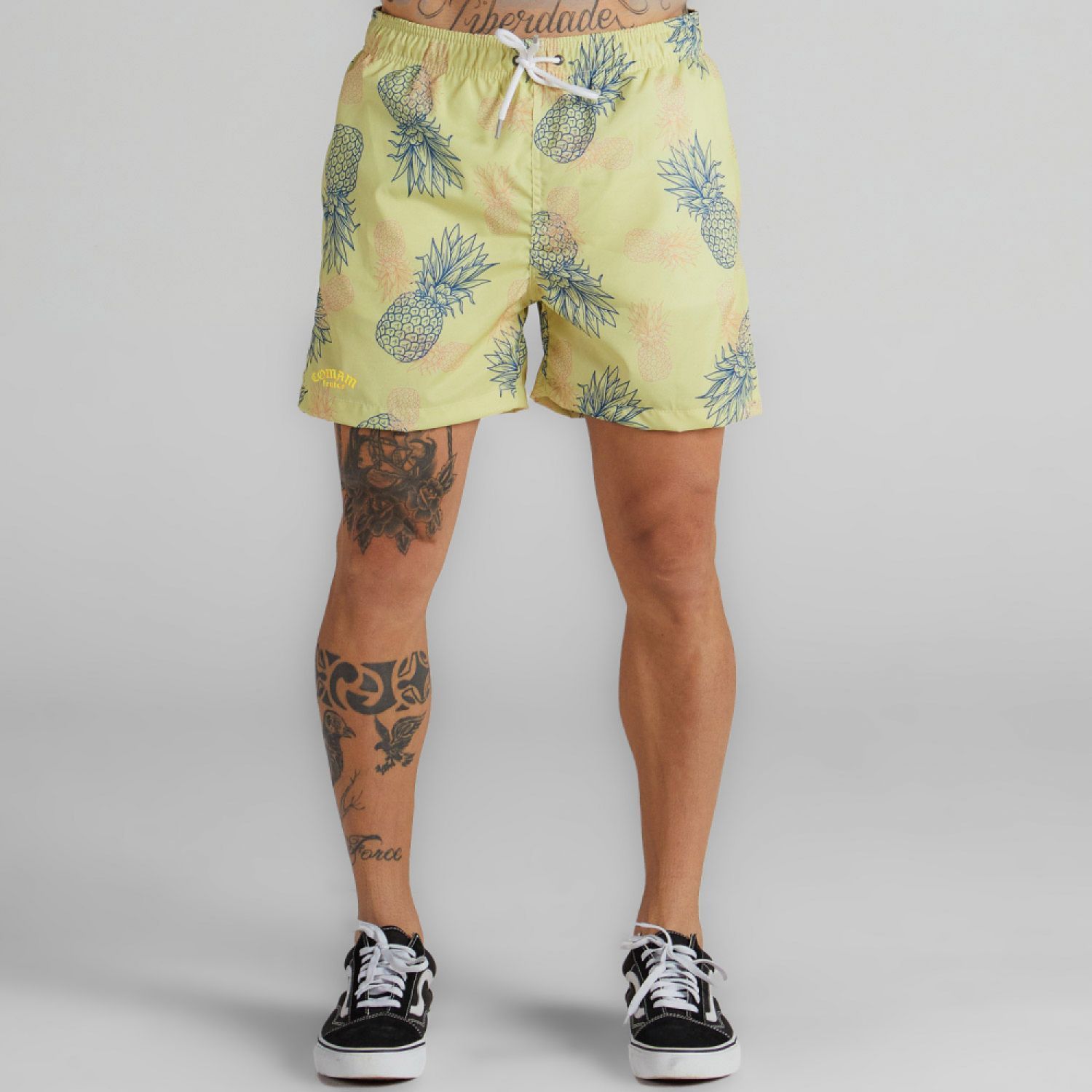 Water Shorts Frutas Amarelo