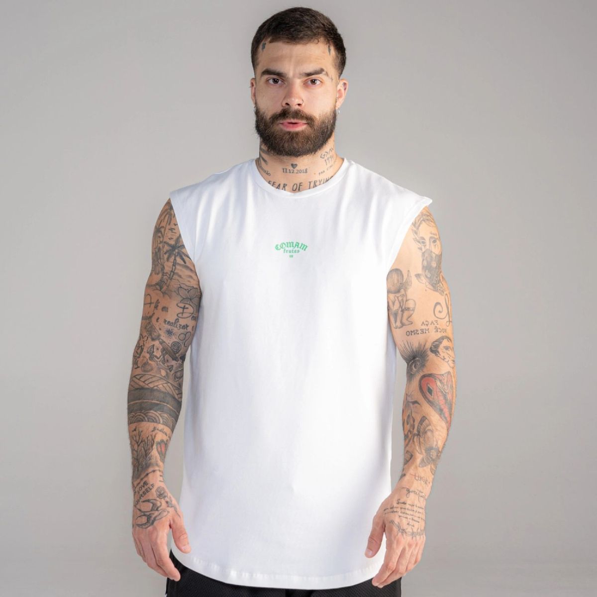 Regata Drop Shoulder Slevelles Comam Frutas Best Friends Off White