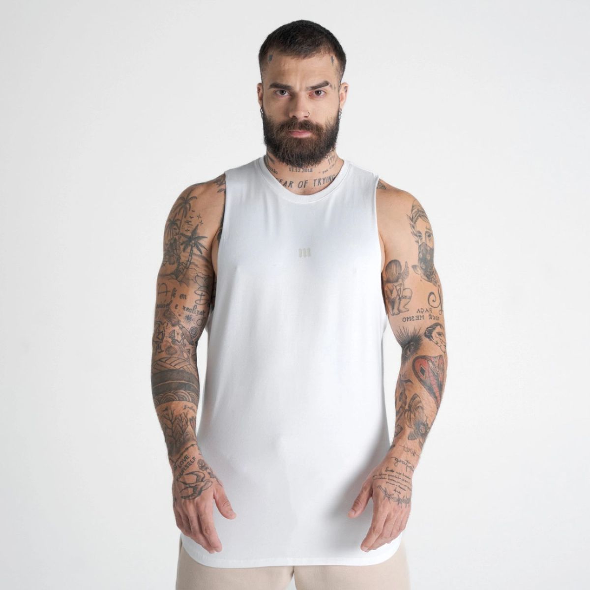 Regata Cut Off Mith Nation Fluor Off White