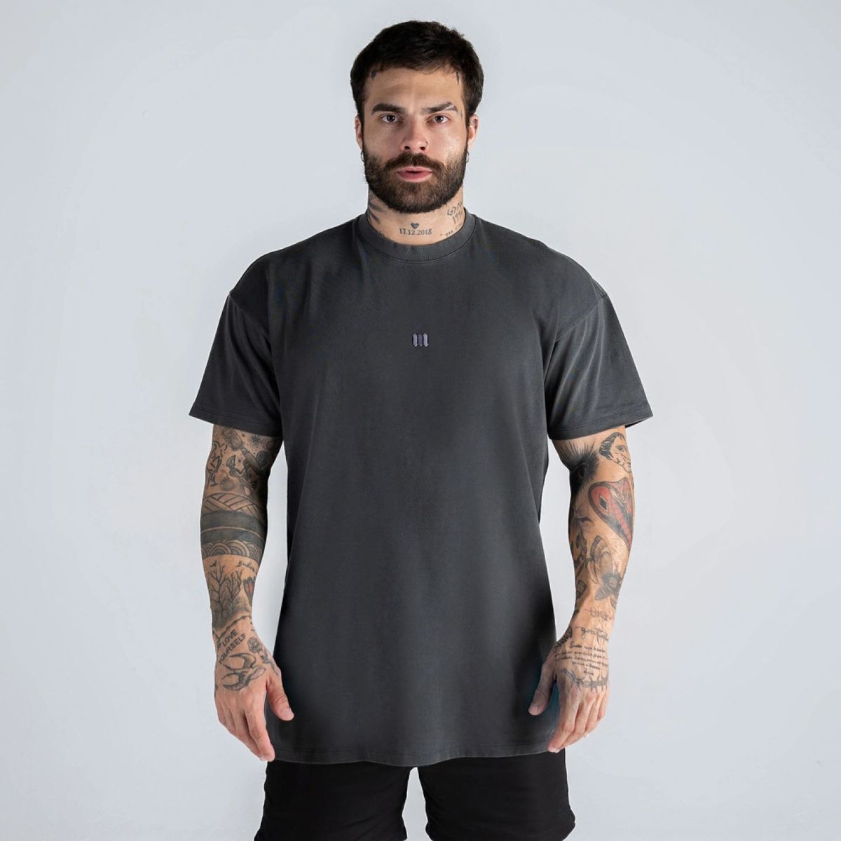 Camiseta Oversized Mith Nation Iridescent Estonada Chumbo