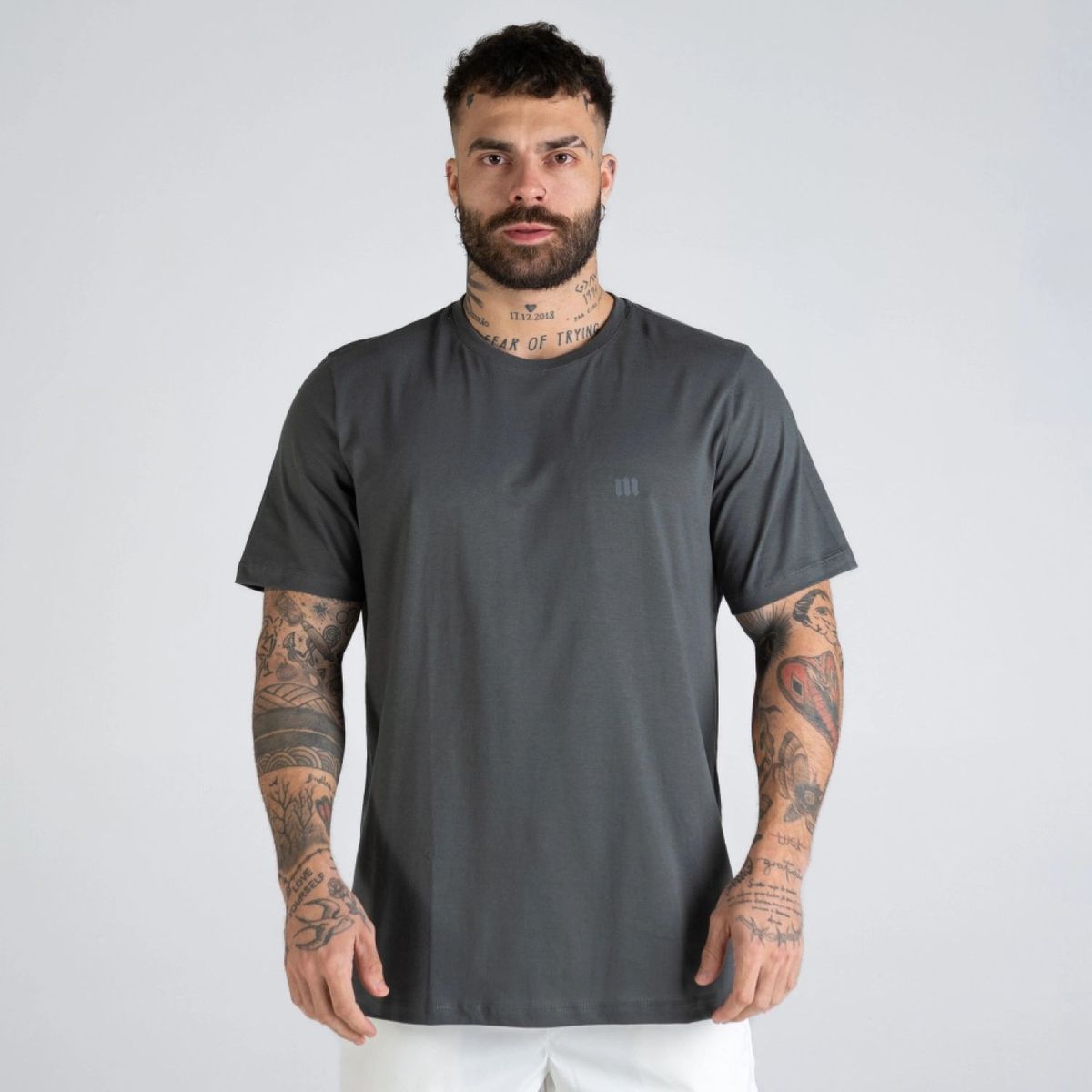 Camiseta Básica Mith Nation Peruvian Chumbo