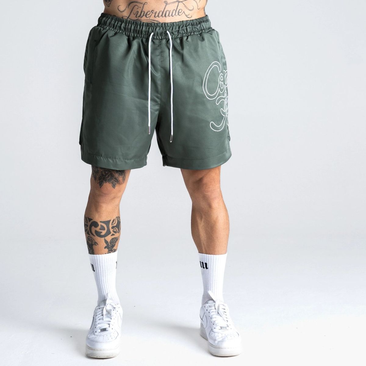 Shorts de Tactel Forrado Comam Frutas Verde