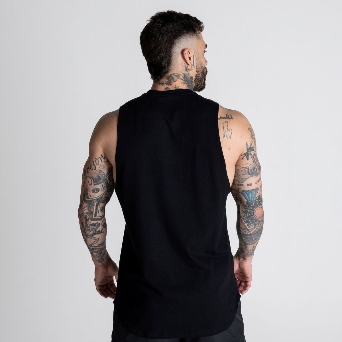 Regata Cut Off Comam Frutas Holografic Preto