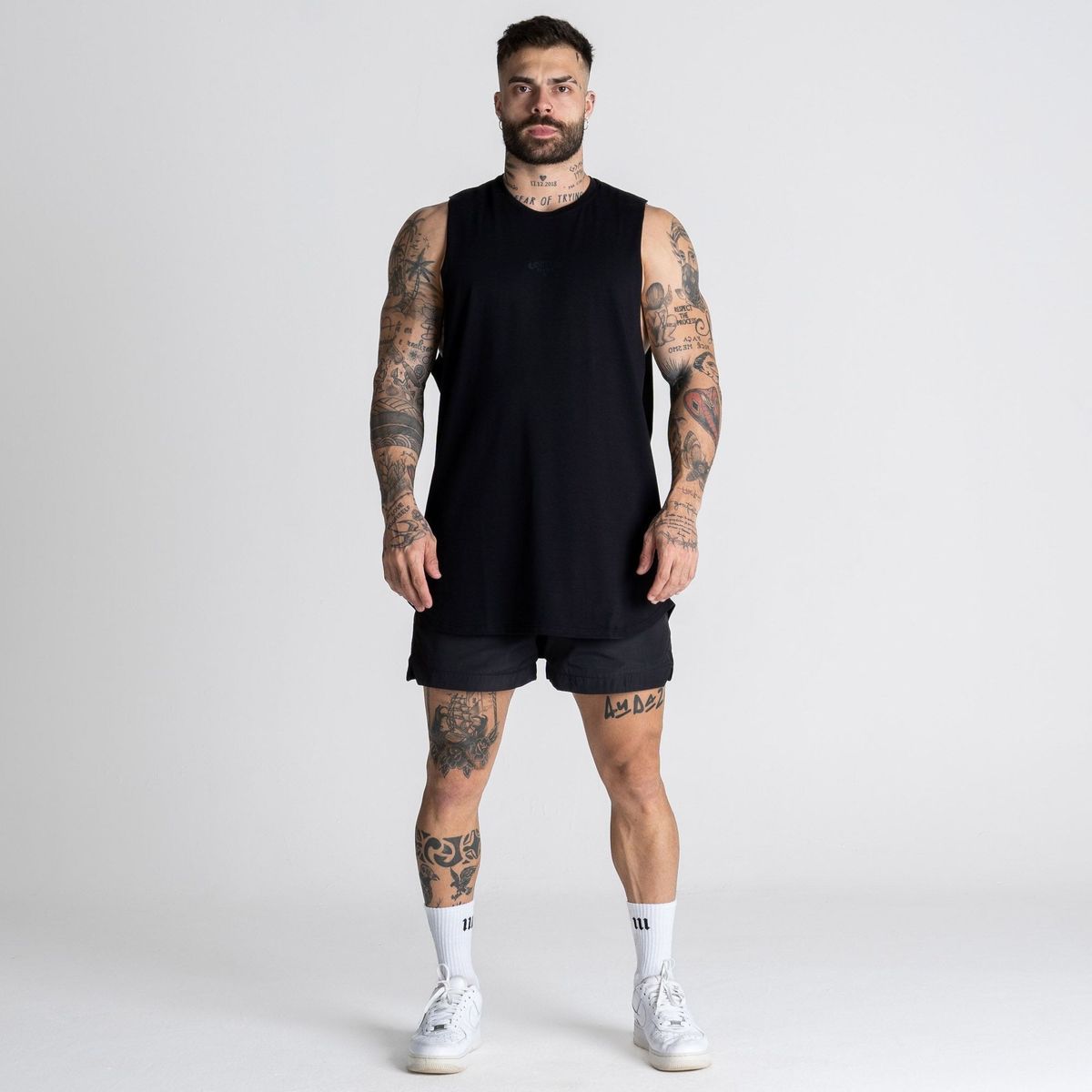 Regata Cut Off Comam Frutas Basic Preto