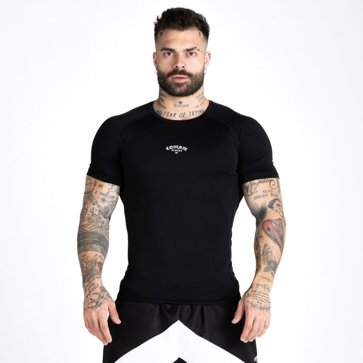 Camiseta Rashguard Comam Frutas Preto