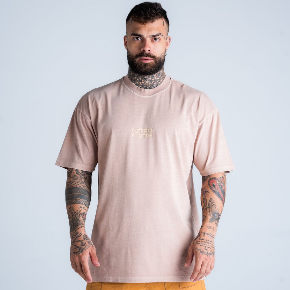 Camiseta Oversized Estonada Comam Frutas Market Bege