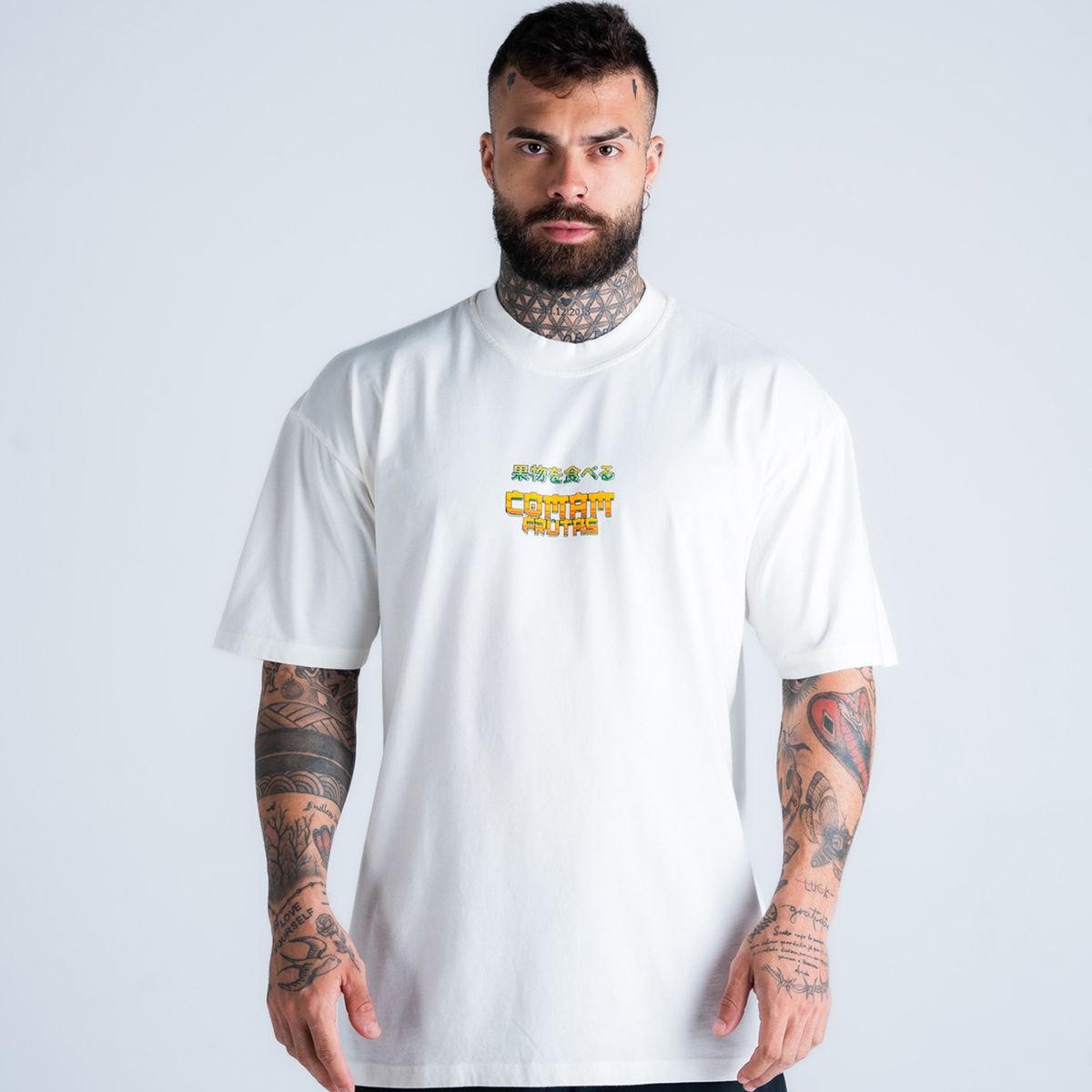 Camiseta Oversized Comam Estonada Frutas Dragao  Off White
