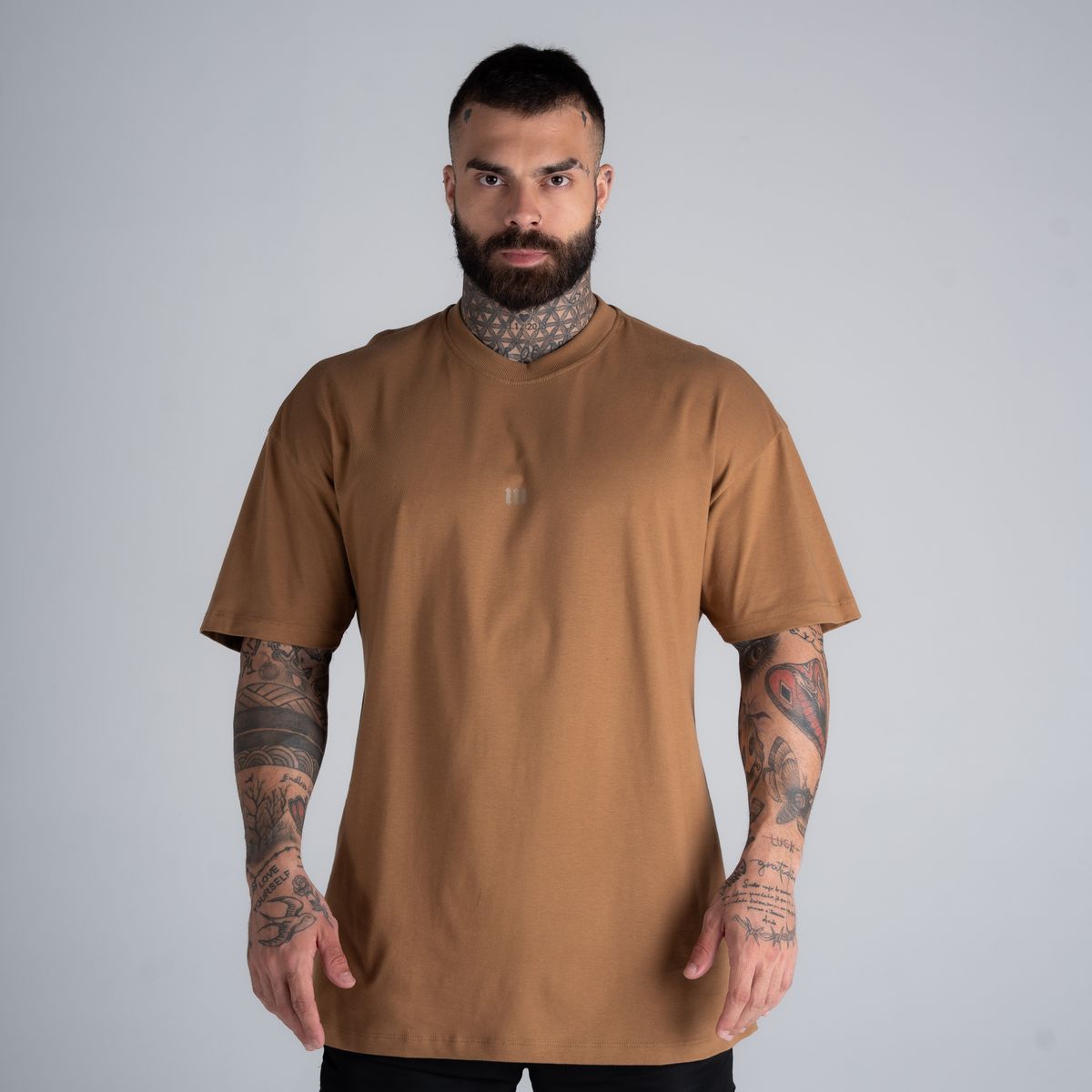 Camiseta Oversized Symbol Marrom Mith