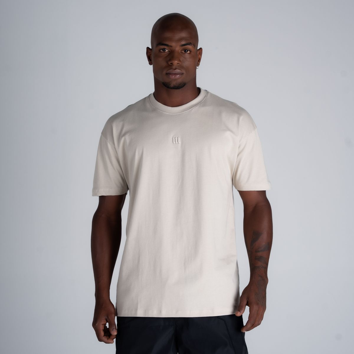 Camiseta Oversized Mith Nation Adornment Bege