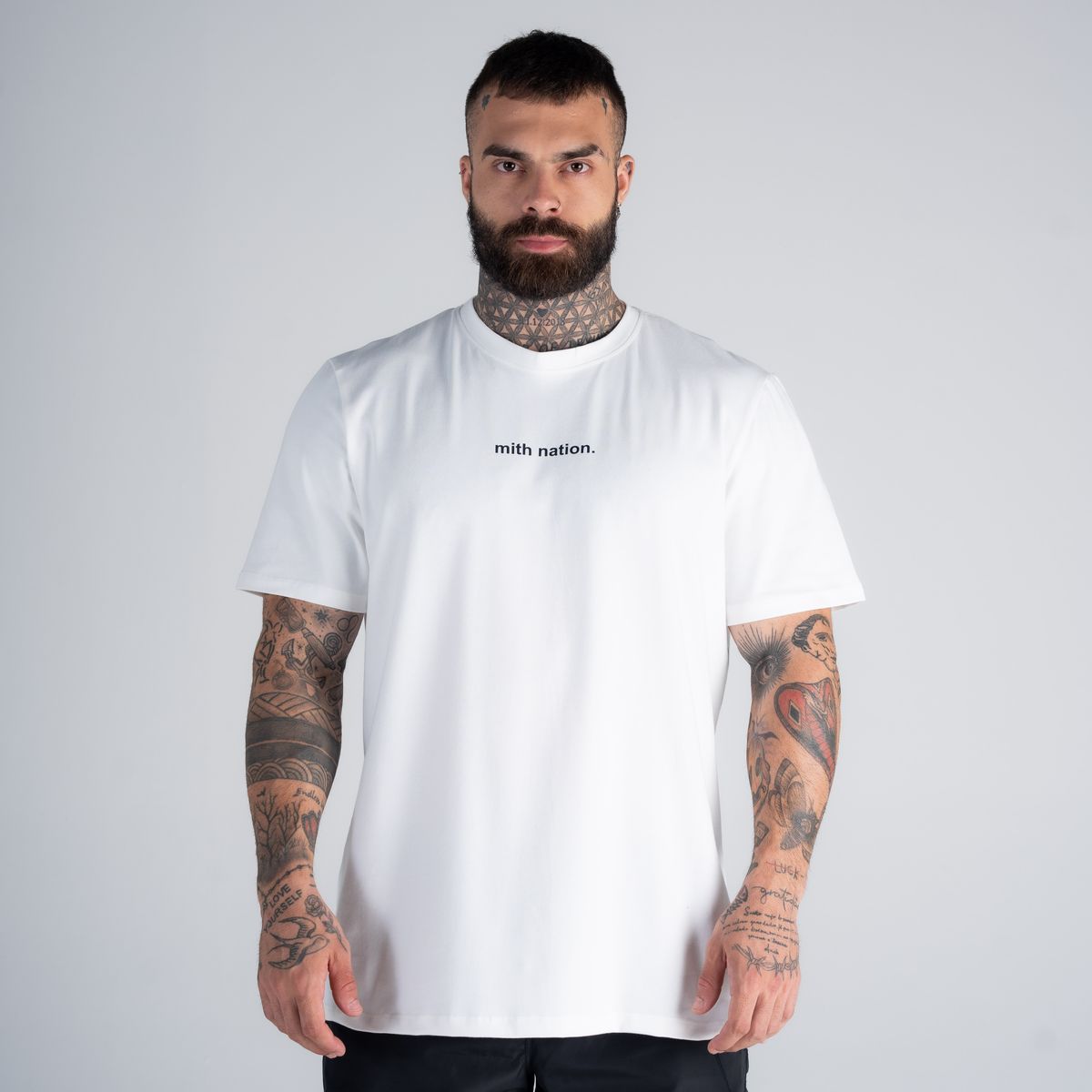 Camiseta Mith Nation Logo Off White