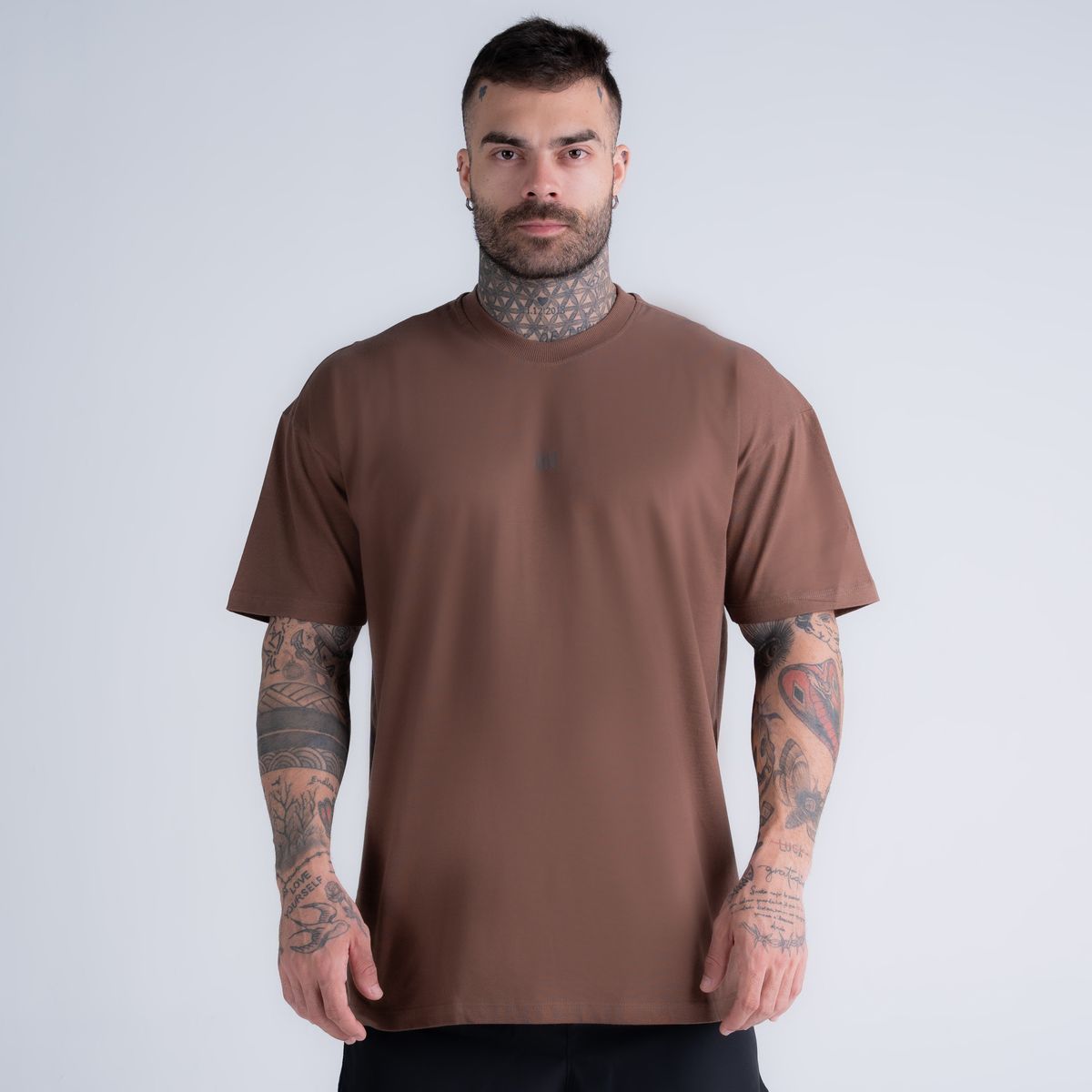 Camiseta Oversized Symbol Dark Brown Mith