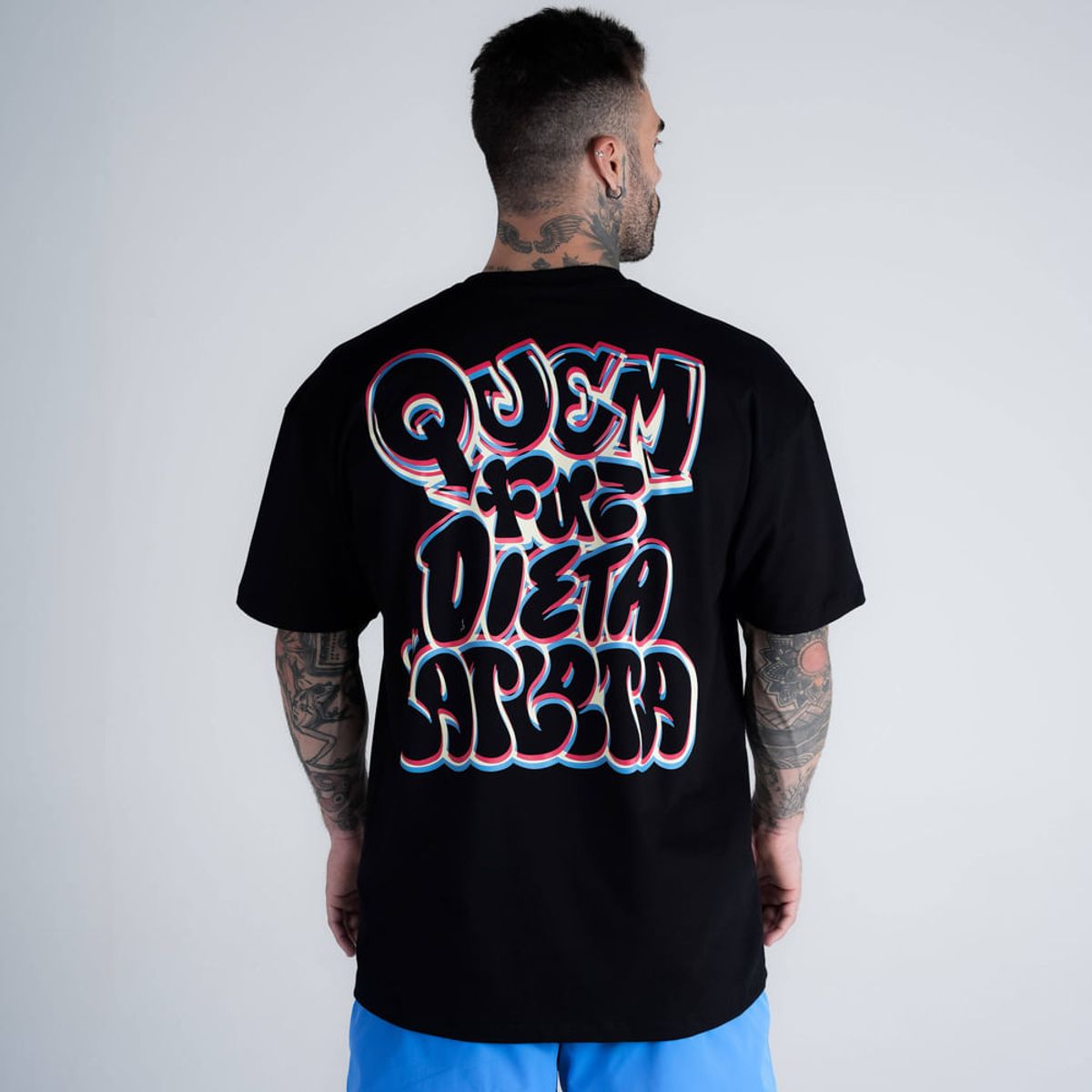 Camiseta Oversized Comam Frutas Quem Faz Dieta é Atleta Logo Preto