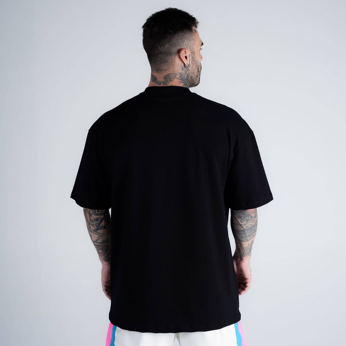 Camiseta Oversized Comam Frutas Neon Toyart Preto