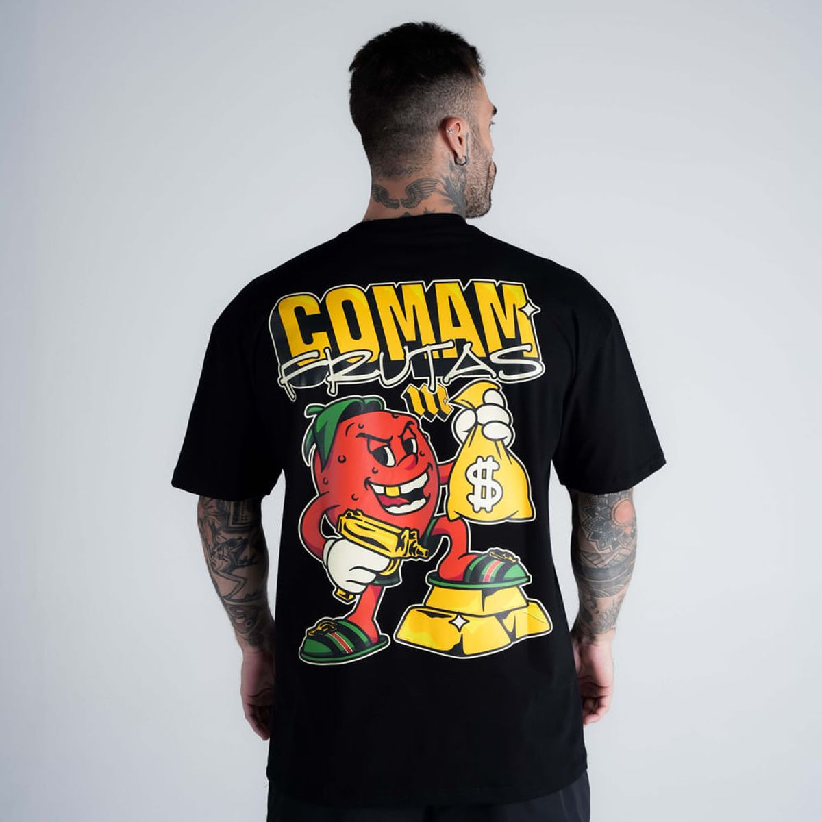 Camiseta Oversized Comam Frutas Richie Preto