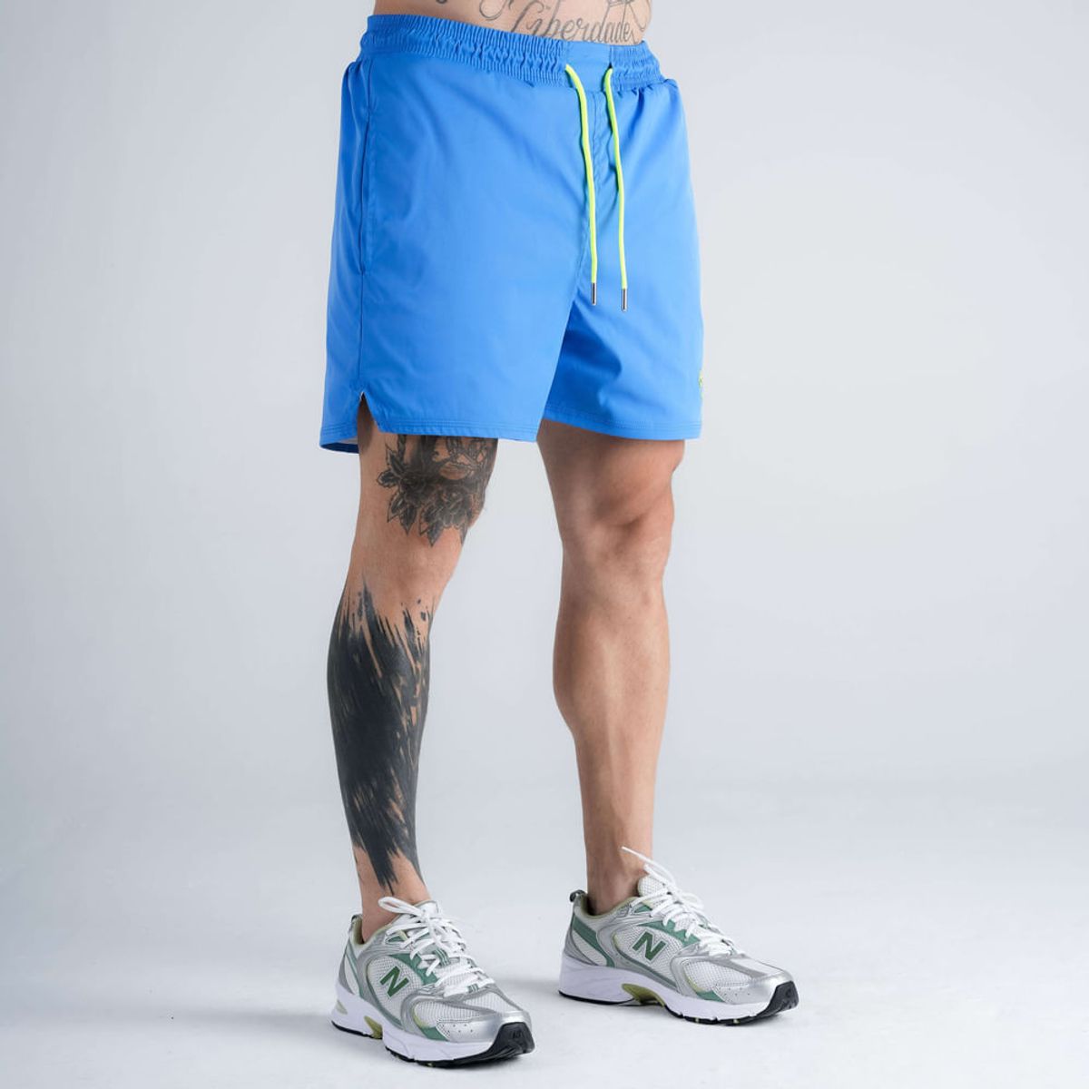 Shorts Curto Tactel Comam Frutas Azul