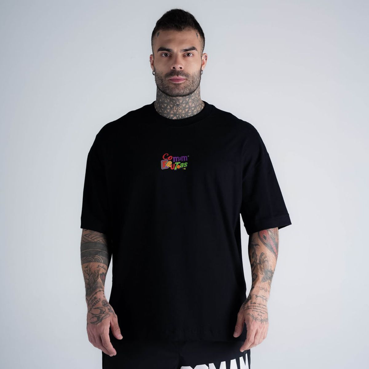 Camiseta Oversized Comam Frutas By Mith Preto