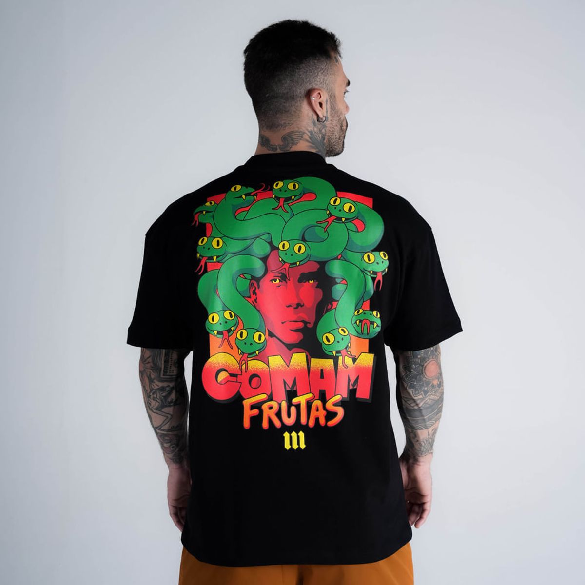Camiseta Oversized Comam Frutas Gorgons Preto