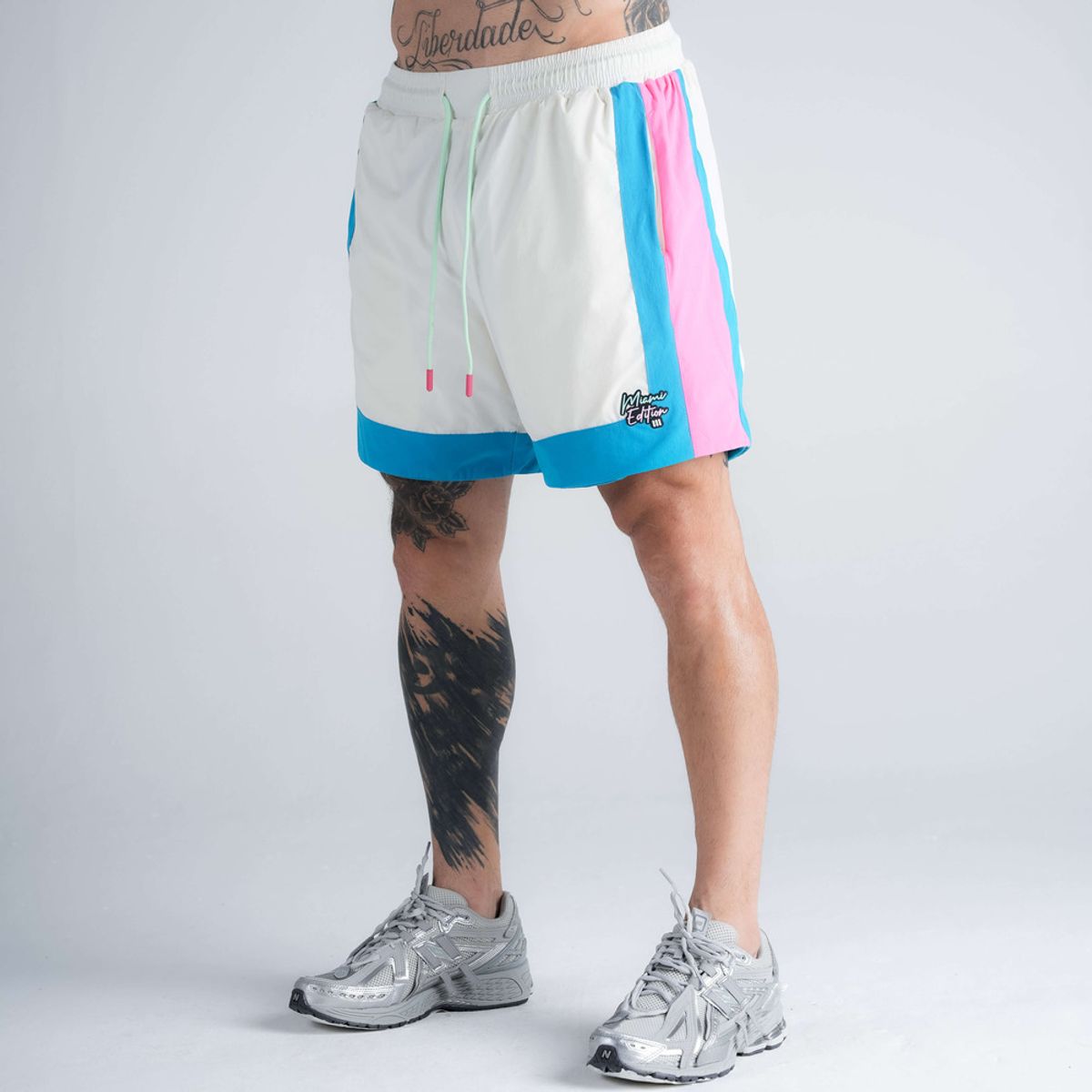 Shorts Curto Tactel Comam Frutas Miami Edition Off White