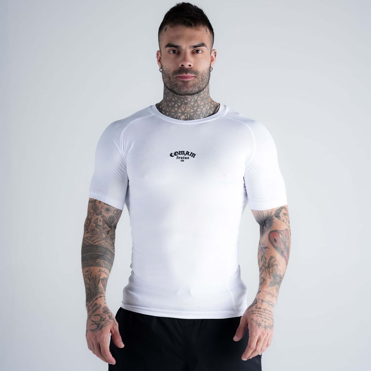RashGuard Mith Comam Frutas Fight Or Die Branco