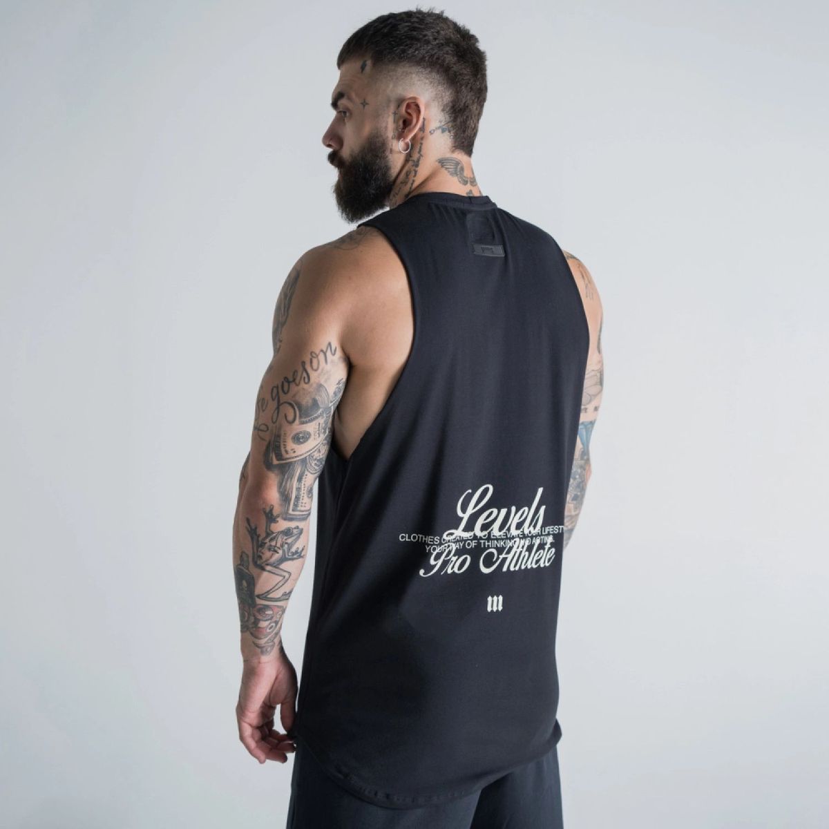 Regata Cut Off Levels Preto