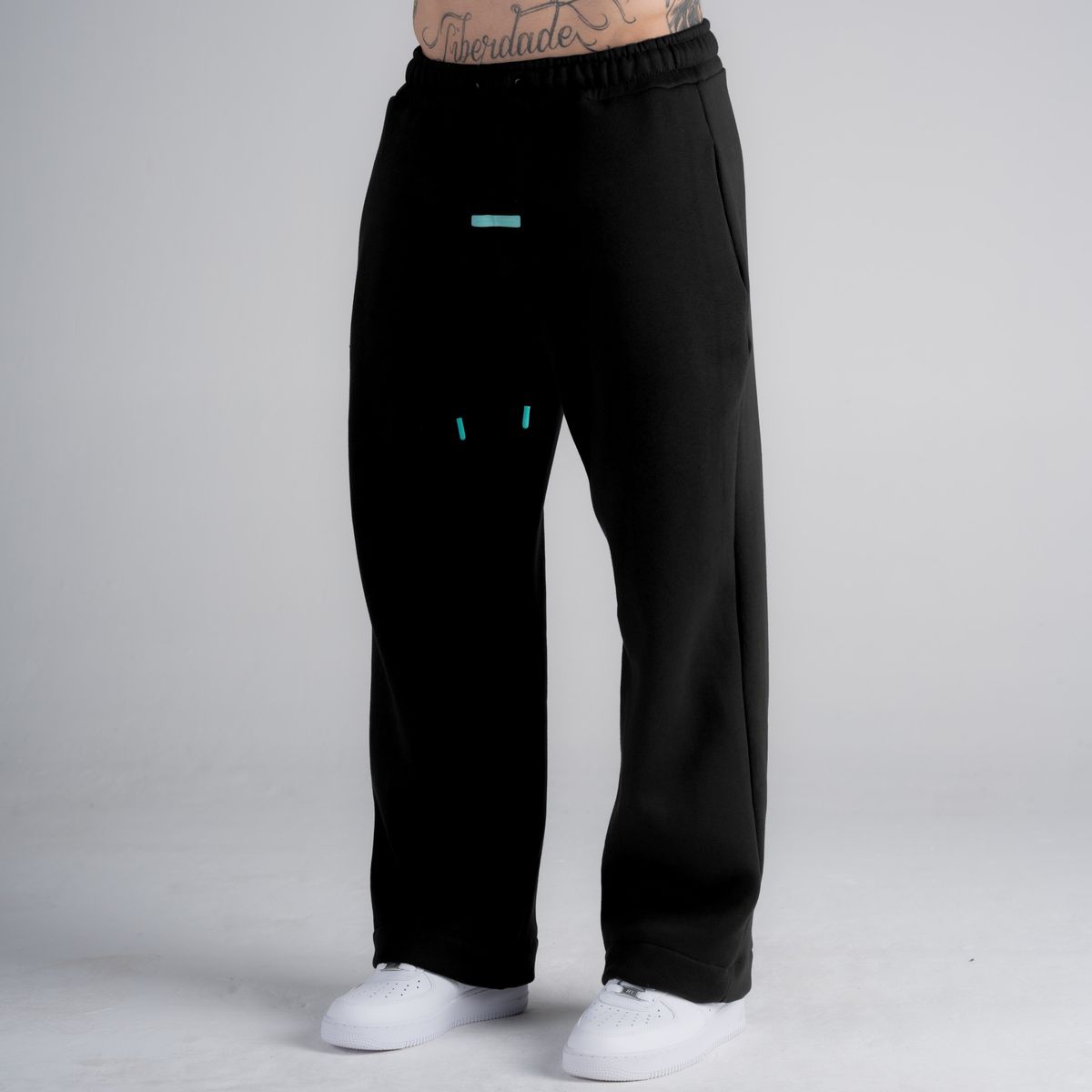 Calça de Moletom Oversized Reta Mith Aesthetics Preto