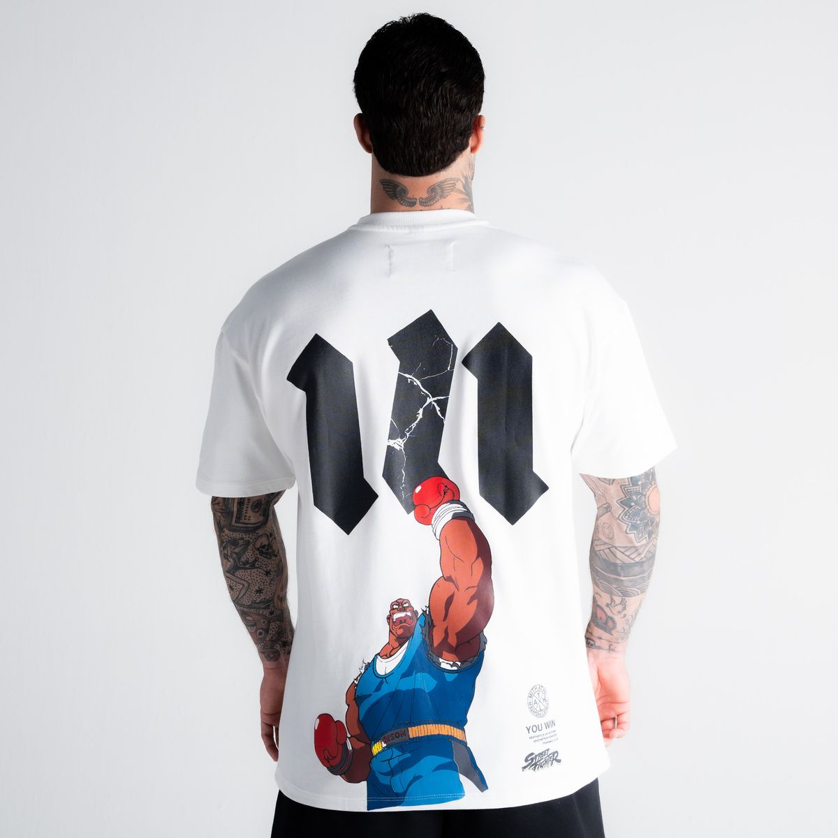 Camiseta Oversized Street Fighter Balrog Off White