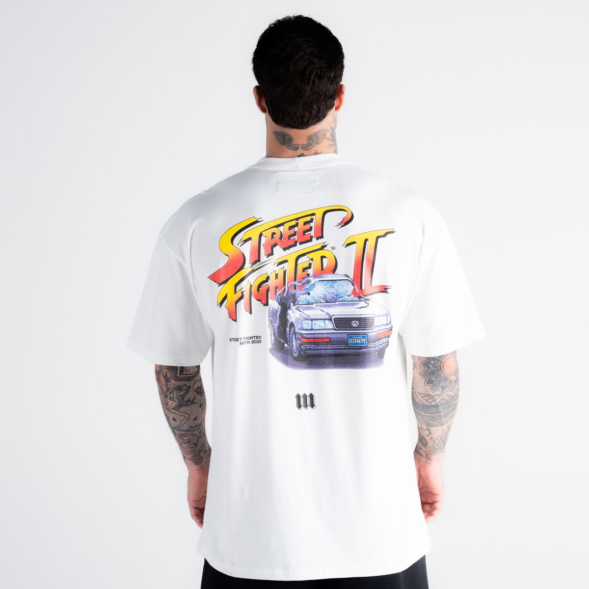 Camiseta Oversized Street Fighter Car Stage Bonus Off White