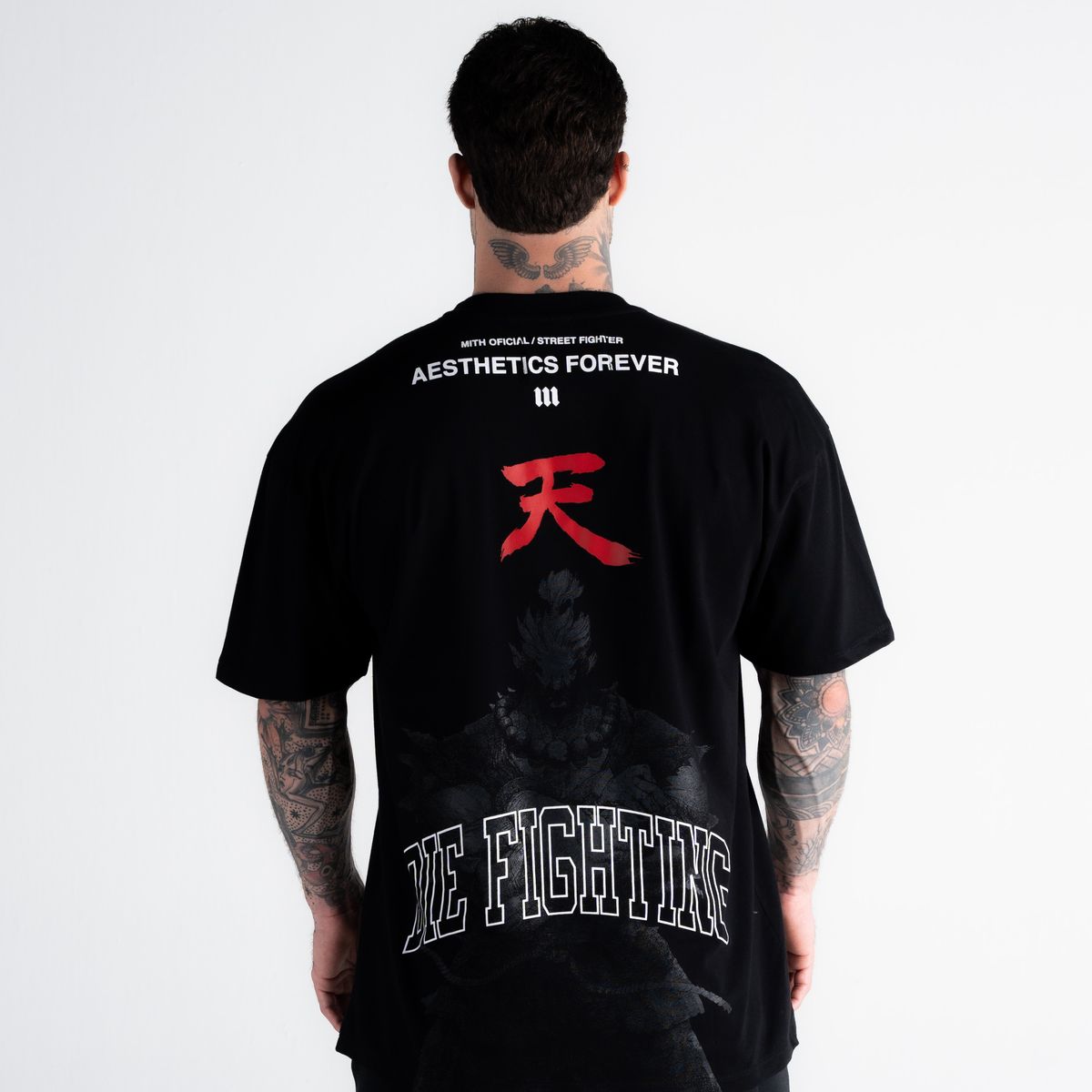 Camiseta Oversized Street Fighter Akuma Aesthetics Mono Preto